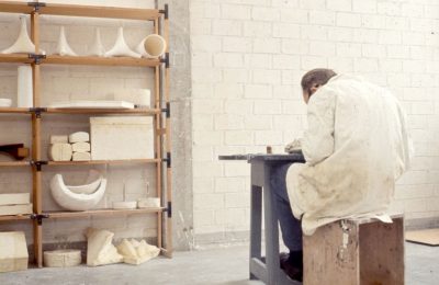 Blick in die Gipswerkstatt, 1960er Jahre, © HfG-Archiv Ulm